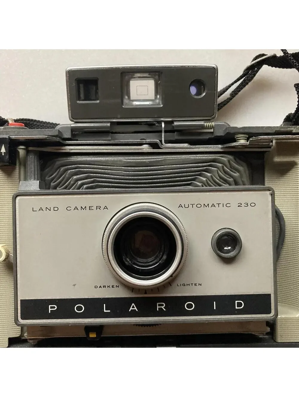 Vintage Automatic Polaroid 230 Land